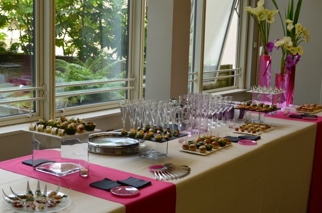 Brunch ou petit-déjeuner, en salle ou en terrasse, les plaisirs gourmands sont à votre portée avec ce traiteur haut-de-gamme.