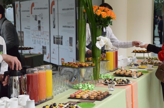 Buffet salé de petits fours apéritifs de qualité.